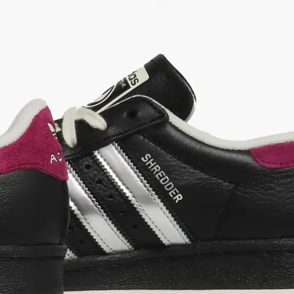 TMNT Shelltoe Shredder - Black / Silver Metallic