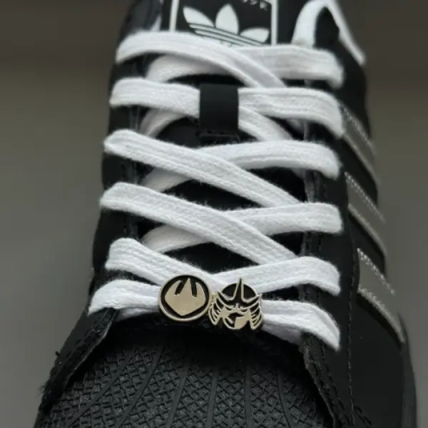 TMNT Shelltoe Shredder - Black / Silver Metallic