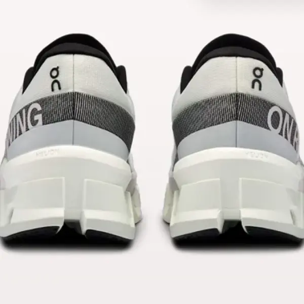 On Cloudmonster 2 White/Black